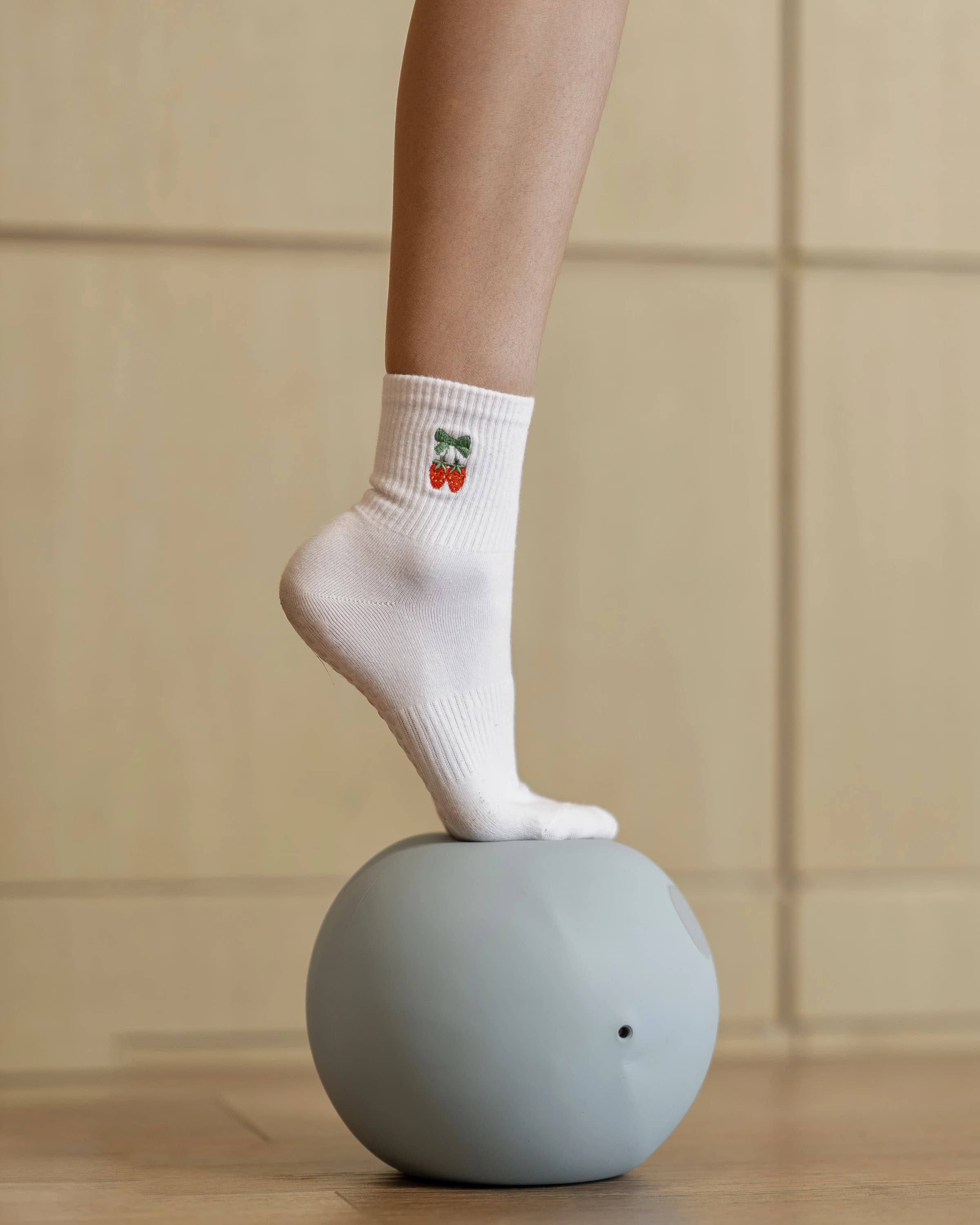 Crew Grip Sock - Strawberries & Cream